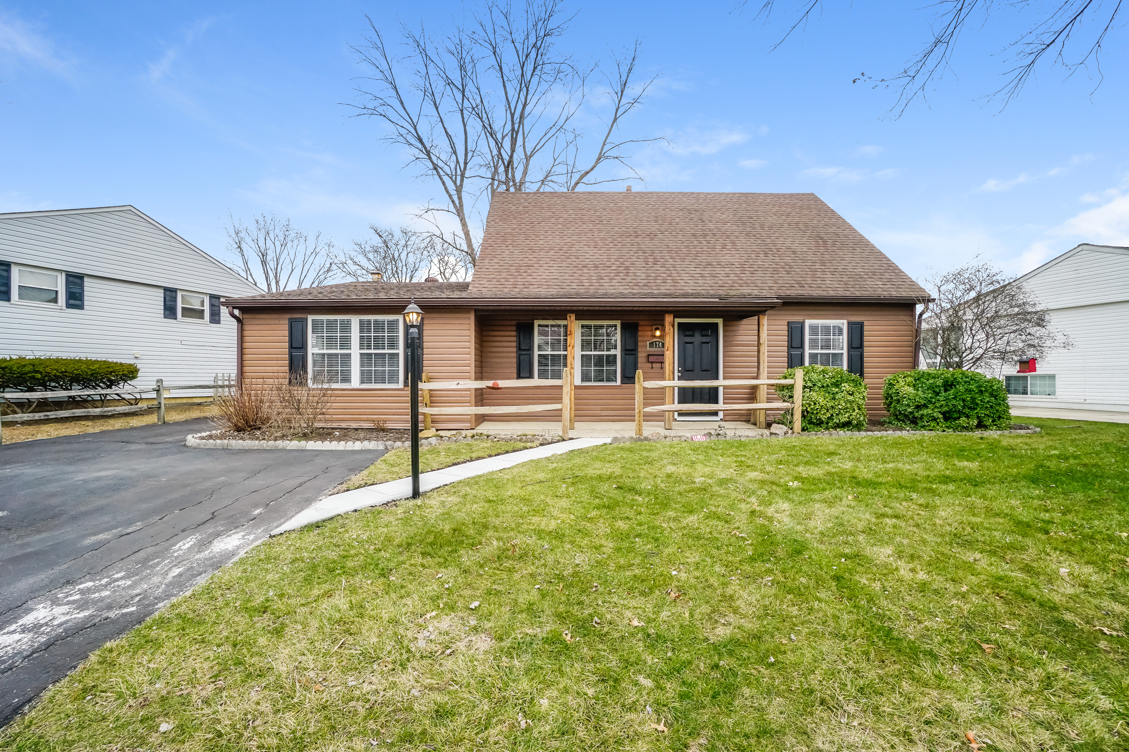 174 Lincolnshire Rd Columbus, OH 43230